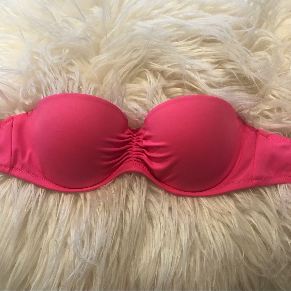 VICTORIA’S SECRET BIKINI TOP